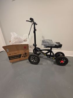 KNEE SCOOTER
