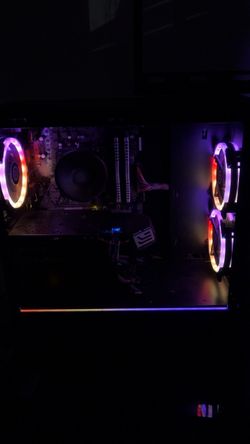 GAMING PC‼️( COMES WITH 144hz gaming monitor)