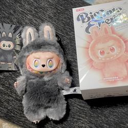 Authentic Genuine Labubu Big Into Energy - Labubu Big Into Energy - Secret ID AUTHENTIC, VERIFIED