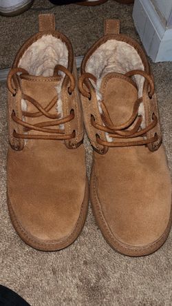 Men Ugg Neumel Boots- Size 8