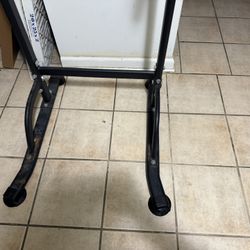 Pull Up Bar Stand