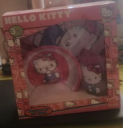 Hello Kitty Dish Set