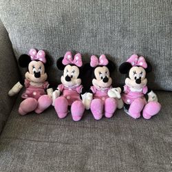 4 PCs. Disney Minnie Mouse Beanbag Plushies Set $4 Each Or $15 For All