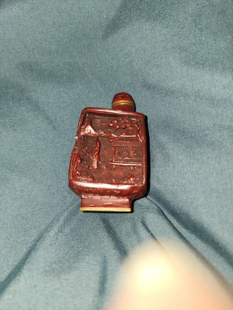 Cinnabar Snuff Bottle