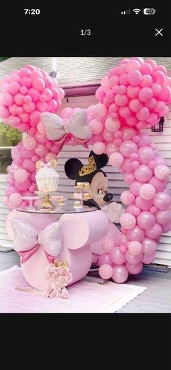 Minnie Mouse table