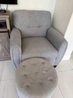 2 arm chairs and 2 foot rest