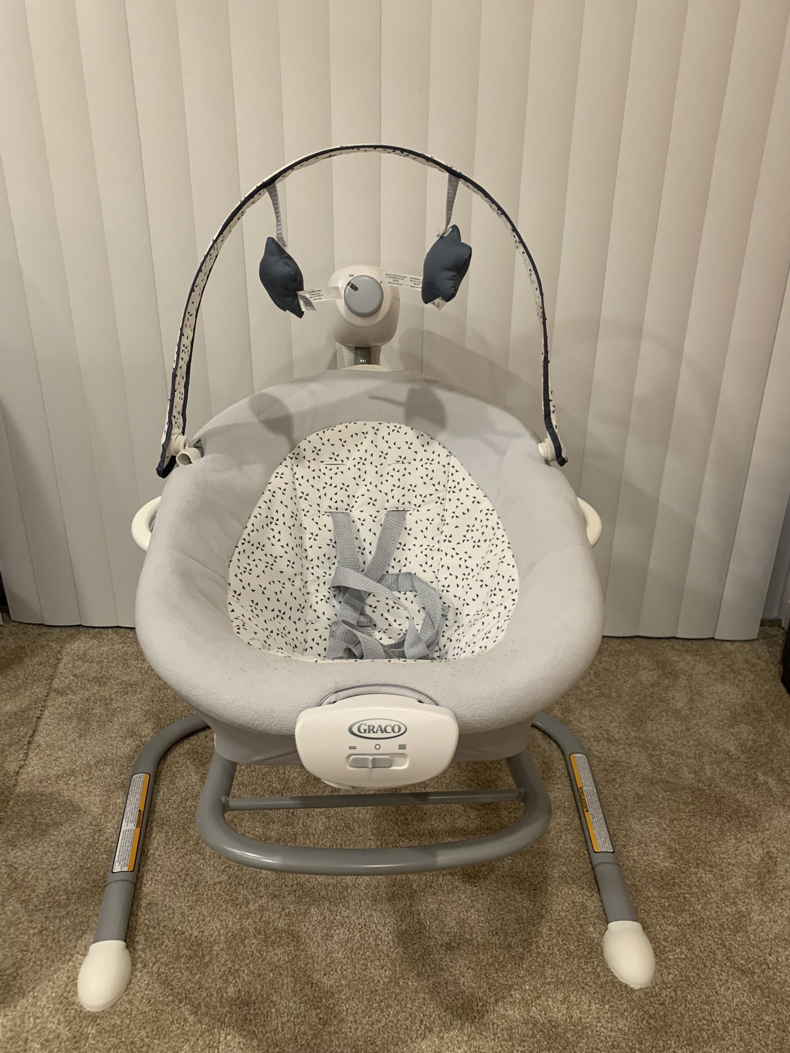 Graco Soothe 'n Sway Swing with Portable Rocker