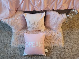 Assorted Pink Accent Pillows