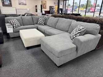 U Shape Sectional. 🚚WE DELIVER🚚