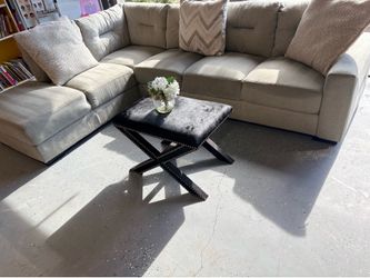 Sectional couch
