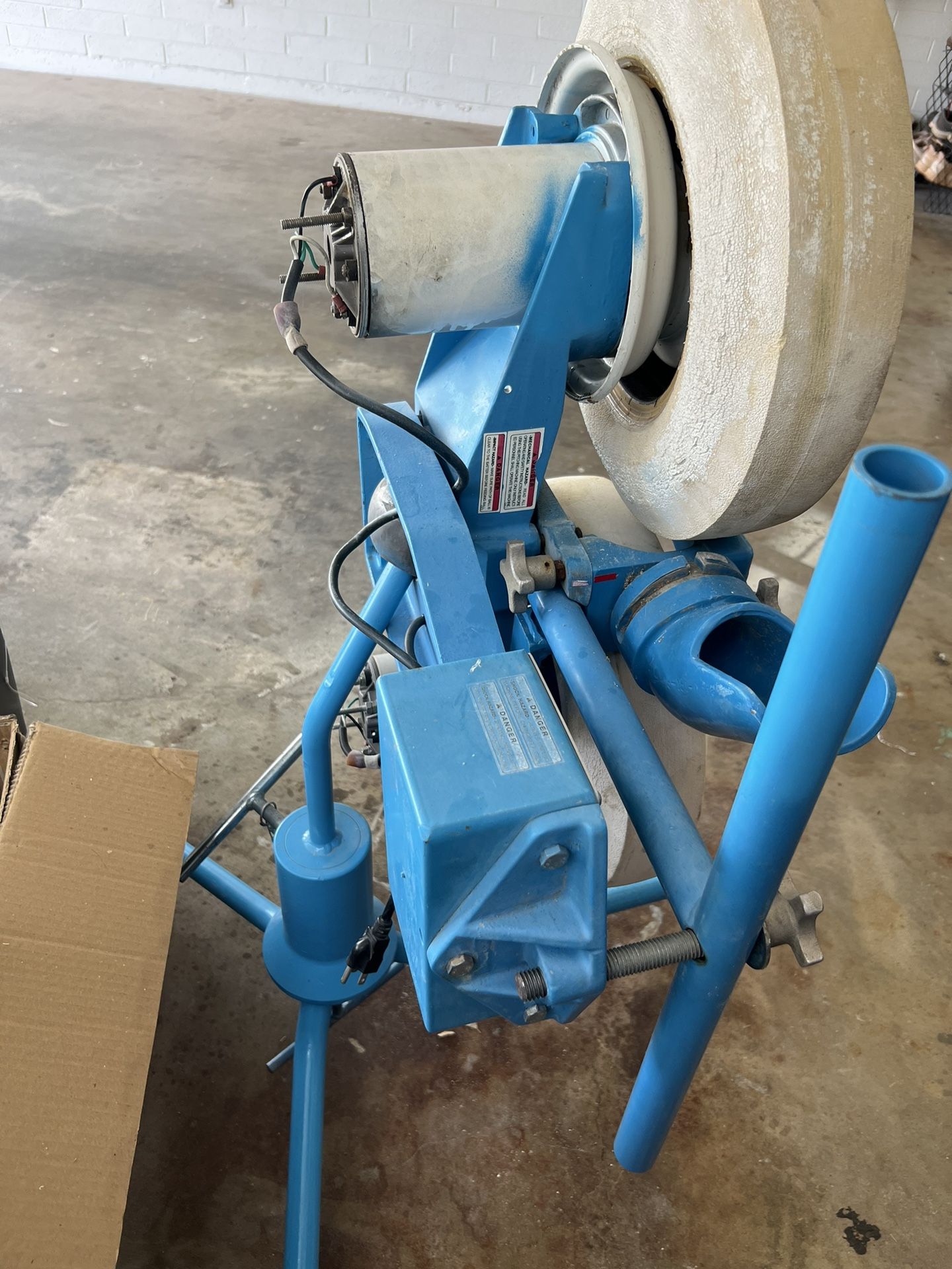 Jugs Pitching Machine for Sale in Phoenix, AZ OfferUp