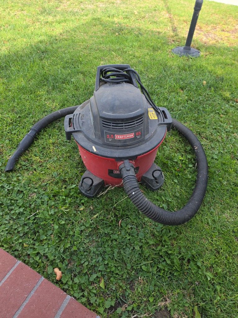 Craftsman 2.5 HP Wet/Dry Shop Vac – 85 MPH Blowing Power