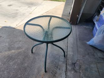 Round Glass Top Outdoor Patio Side Table