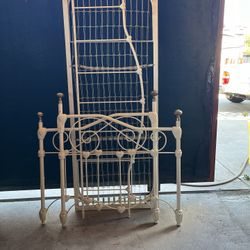Day Bed   Frame