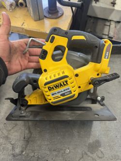 Dewalt Flexvolt 7 1/4 Circular Saw