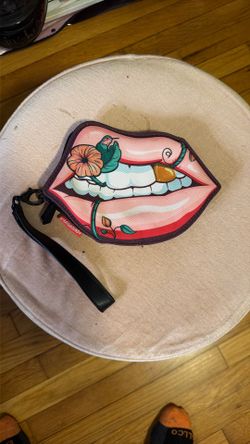 Sprayground Wristlet 