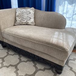 Stanmore Right-Arm Facing Corner Chaise