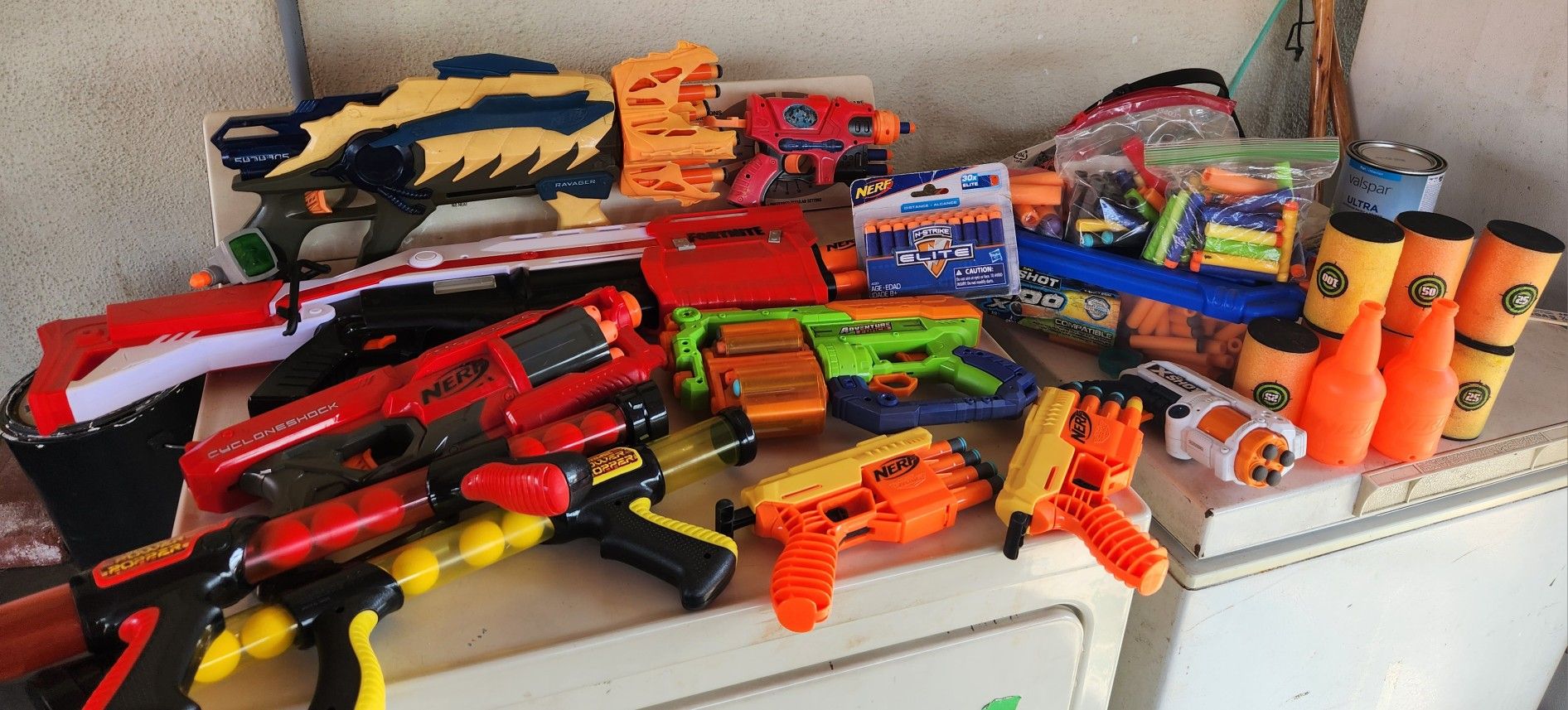 Nerf Guns/ Other Guns/ Bullets/target Shots $15