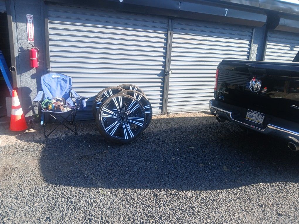 26inch Rim An 24inch Rims