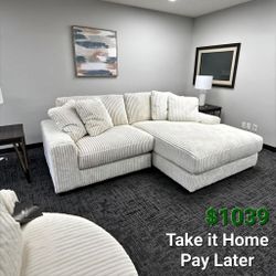 LINDYN IVORY 2-PIECE RAF SECTIONAL