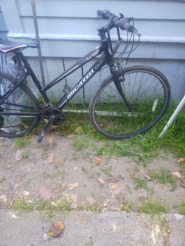 MICARGI CROSS 7.0 MEDIUM ALUMINUM HYBRID 21 SPD BIKE RIDES GREAT 💯