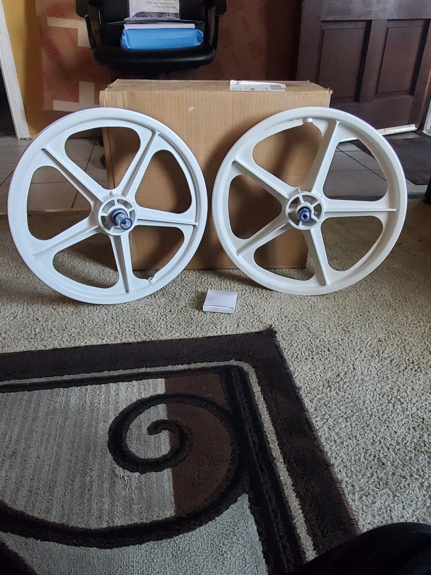 NEW Bicycle Bmx Mag Wheels Skyway Tuff ll 20" White