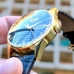 Tissot visodate top black dial