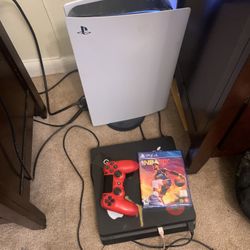PS4 Slim 