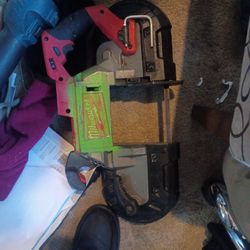 Milwaukee Fuel Portable Deep Cut Band Saw