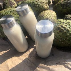 Organic soursop Juice 10oz Glass Drinks 