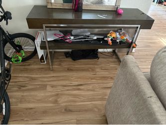 Accent table