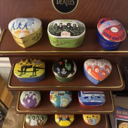 Franklin Mint Authorized The Beatles Porcelain Music Box Collection With Shelf