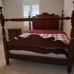 Queen size Head board, Footboard, and end table