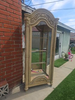 Dining cabinet