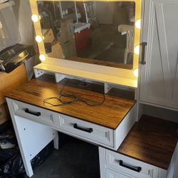Vanity Desk