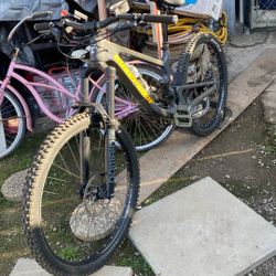 Nukeproof Mountain Bike