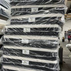 ,FULL,QUEEN AND KING MATTRESS STARTING AT $150‼️A SET BEST PRICE IN TOWN 