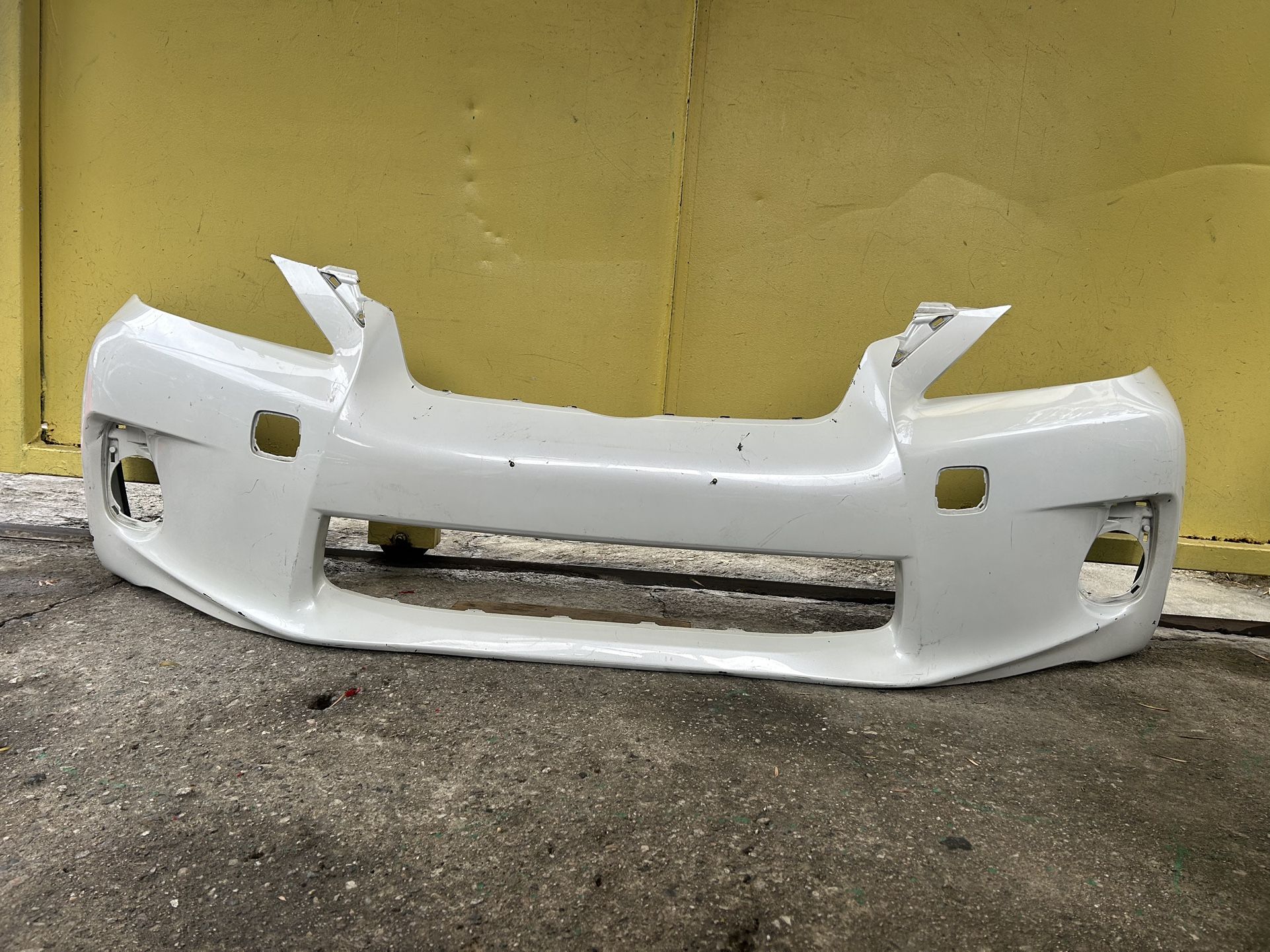 2011-2013 LEXUS CT200 FRONT BUMPER