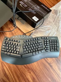 Ergonomic keyboard