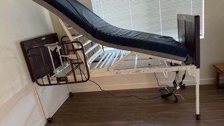 Electric Adjustable Hospital Home Care Bed