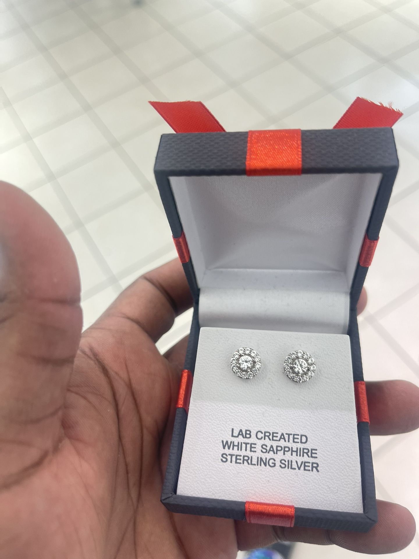 Silver Earings / Lab diamonds