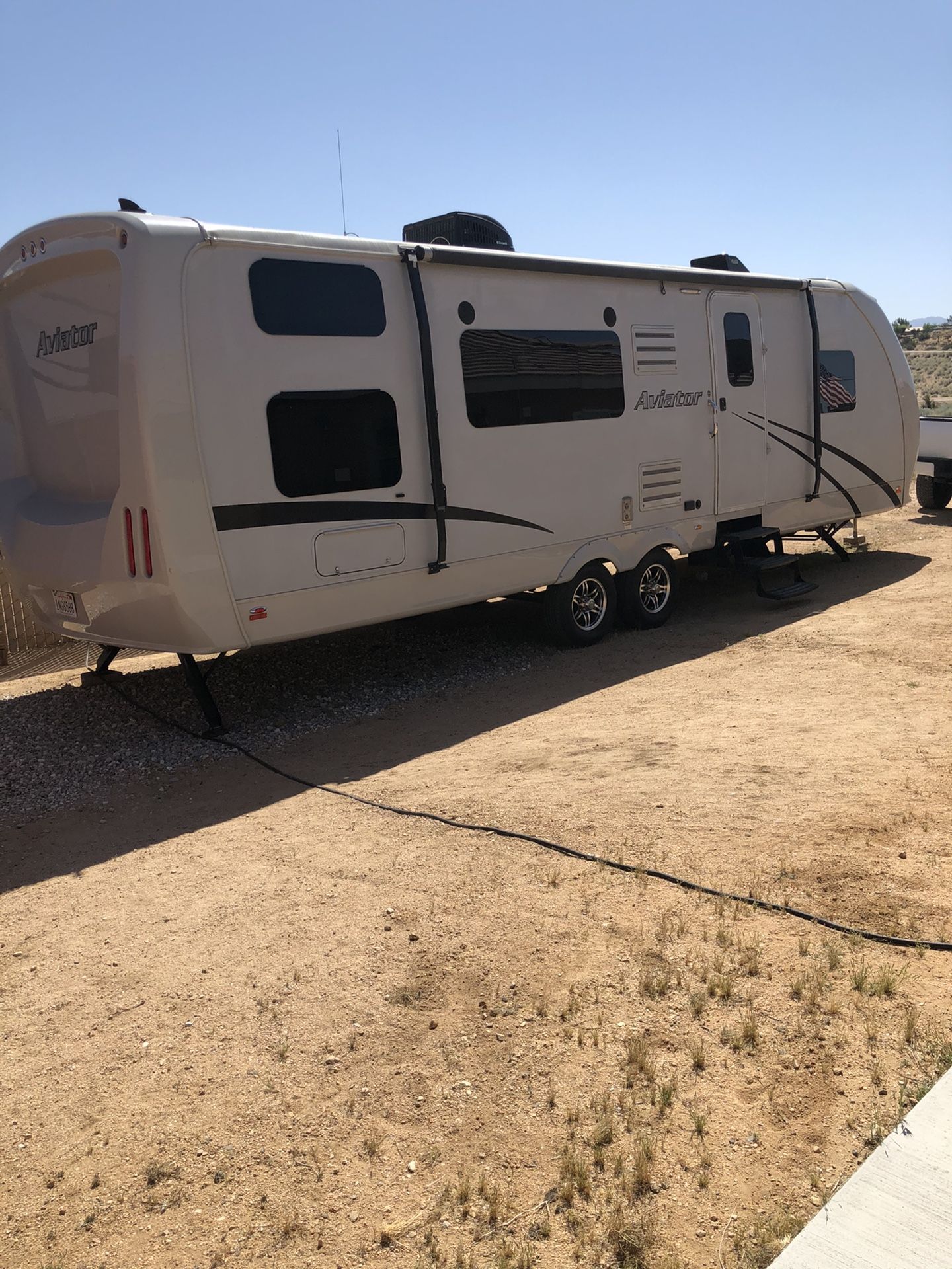 2015 35 Ft Forest River Aviator Travel Trailer $25k OBO