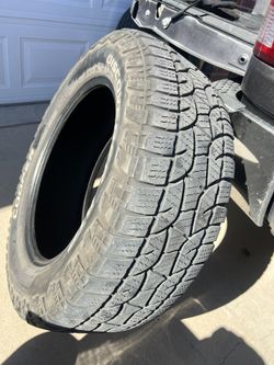 275/ 60R20 Cooper Discovery 