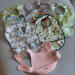 Like New Bibs Bumkins Minikoioi Silicone Lama Pink