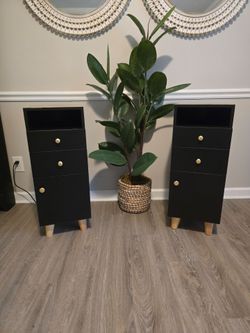2 curved nightstands  black