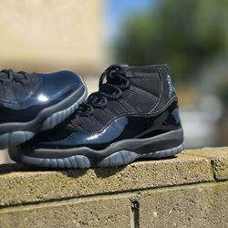 Jordan 11 retro cap and gown