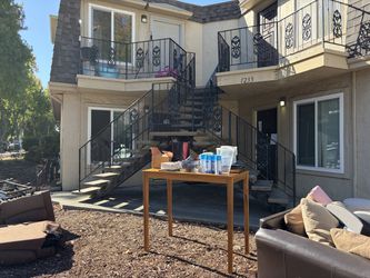 Moving sale all items fee