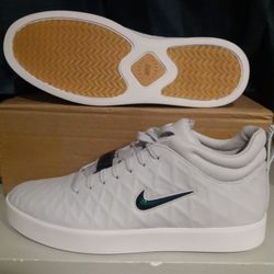 New Nike size 12