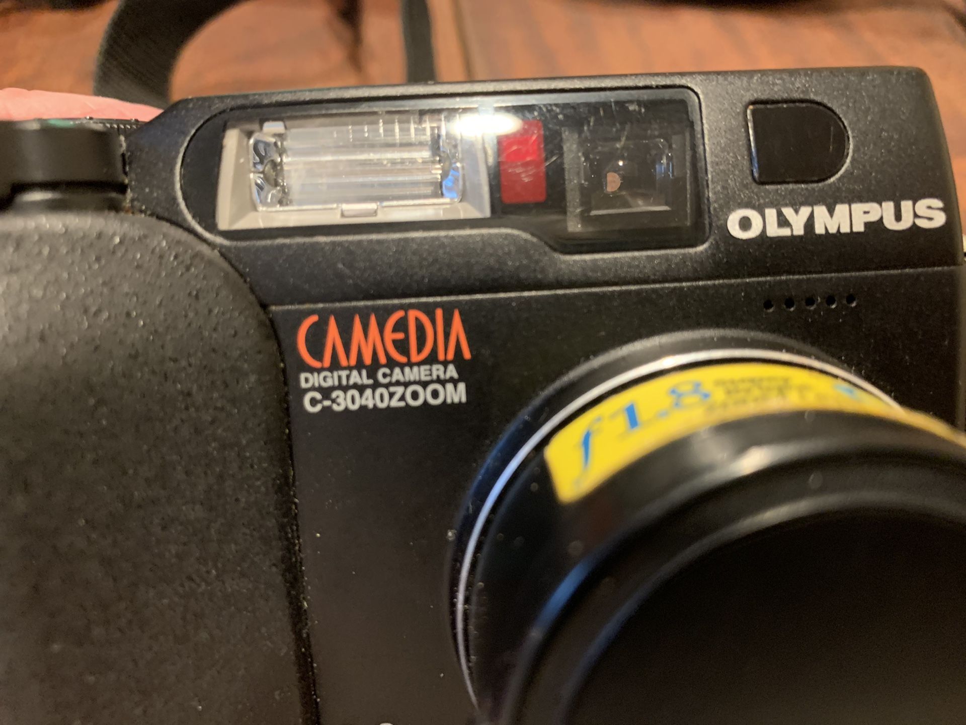 Olympus CAMEDIA C3040 Zoom 3.3 MP Digital Camera 100 for Sale in