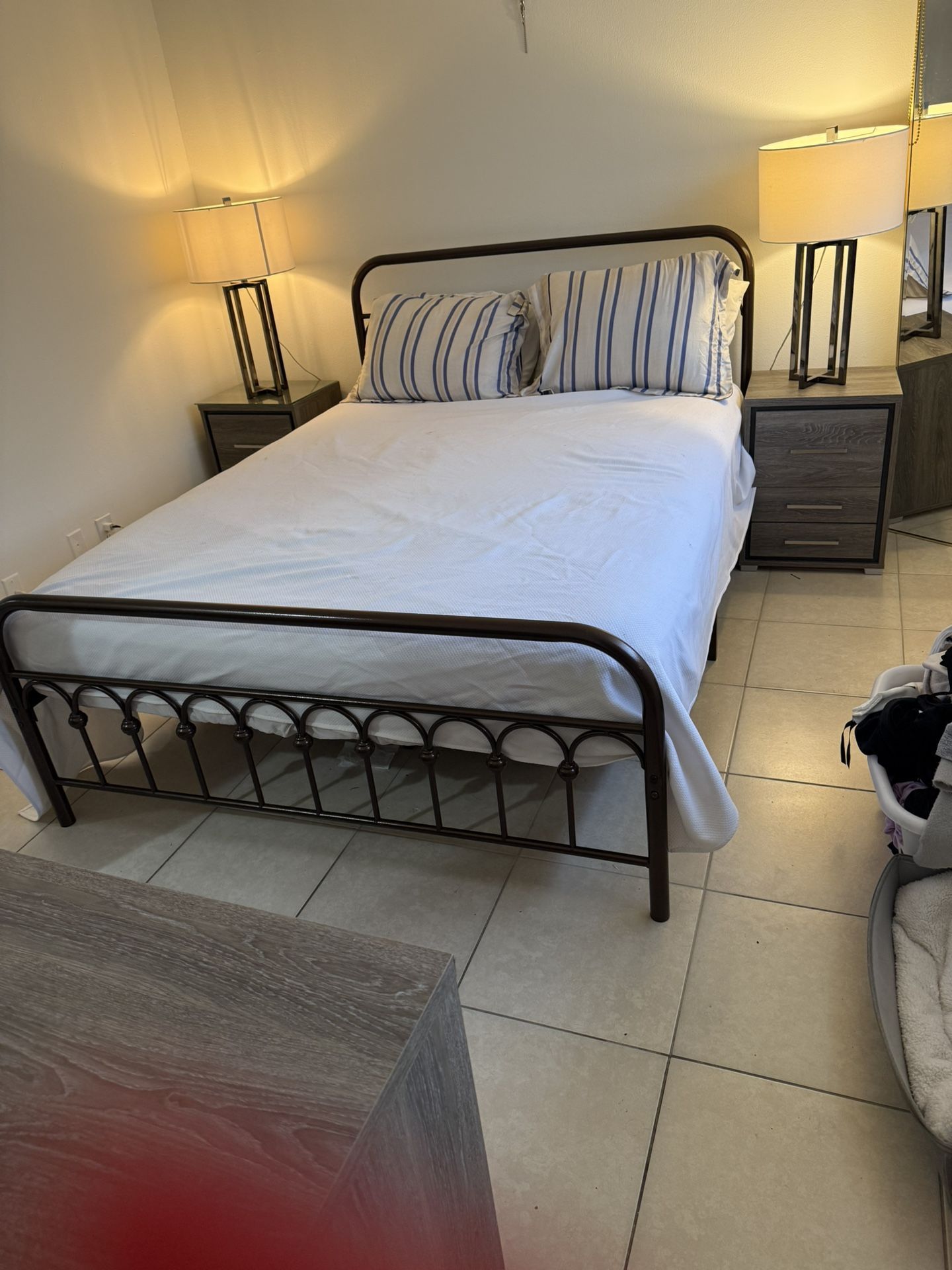 Bedroom Set For Sale
